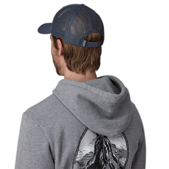 Czapka PATAGONIA LoPro Trucker P-6 Logo /  granatowy
