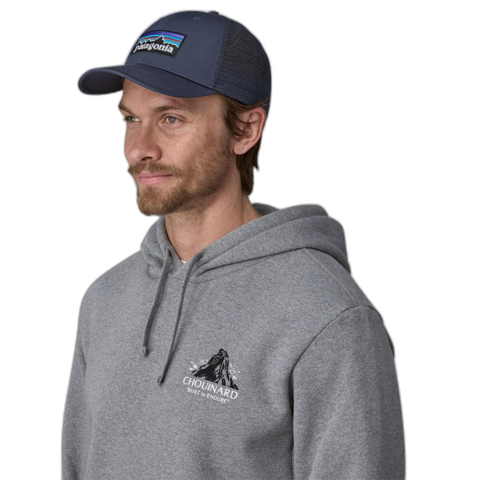 Czapka PATAGONIA LoPro Trucker P-6 Logo /  granatowy